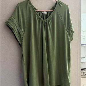 Elegant Olive Green Short Sleeve Top